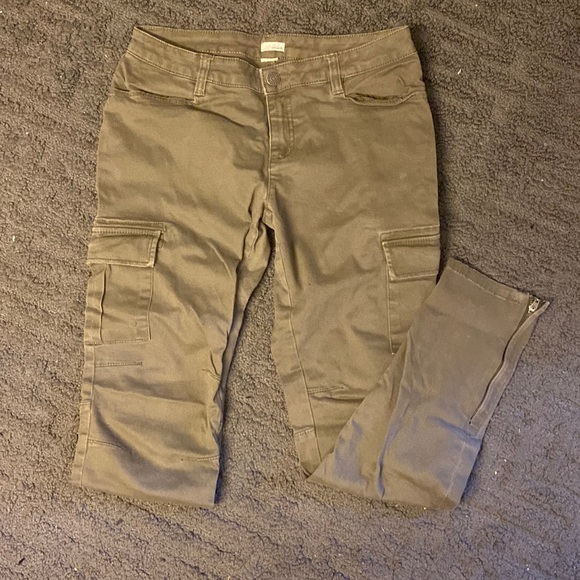 Army green cargo pants - Picture 1 of 3